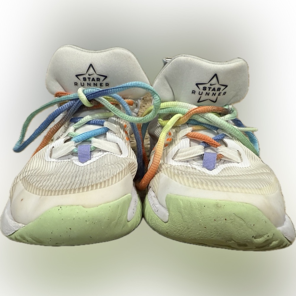 GIRLS' NIKE BIG KID STAR RUNNER 4 SE RUNNING SHOES